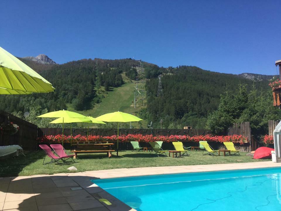Hôtel Plein Sud et piscine *** Serre Chevalier Exterior foto